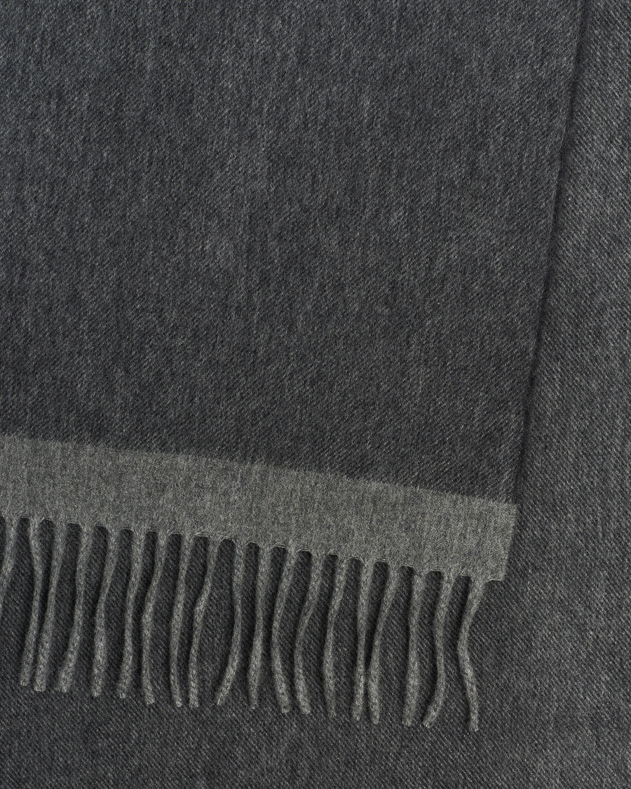 Herren | Begg & Co Solid Board Wool/Cashmere Scarf Flannel Charcoal | Begg & Co | Solid Board Wool/Cashmere Scarf Flannel Charcoal