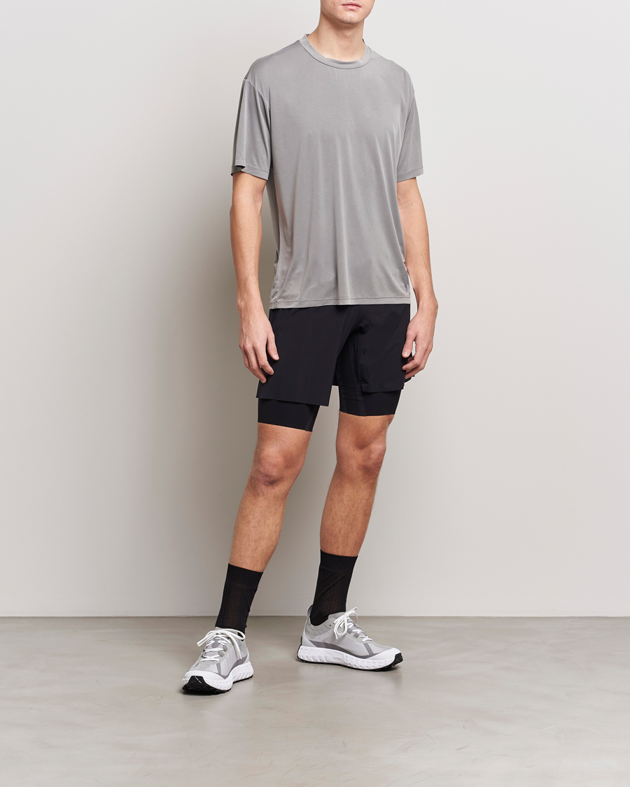 Herren | T-Shirts | Satisfy | AuraLite T-Shirt Mineral Fossil