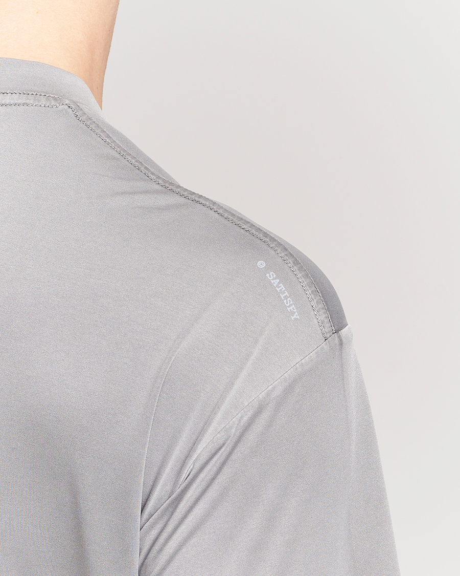 Herren | T-Shirts | Satisfy | AuraLite T-Shirt Mineral Fossil