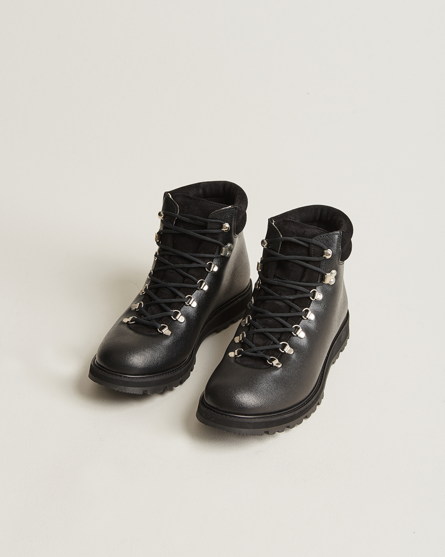 Herren | Myrqvist Duved II Laced Boot Black Grain Calf | Myrqvist | Duved II Laced Boot Black Grain Calf