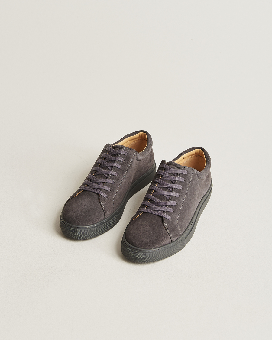 Herren | Myrqvist Oaxen Monochrome Sneaker Dark Grey Suede | Myrqvist | Oaxen Monochrome Sneaker Dark Grey Suede