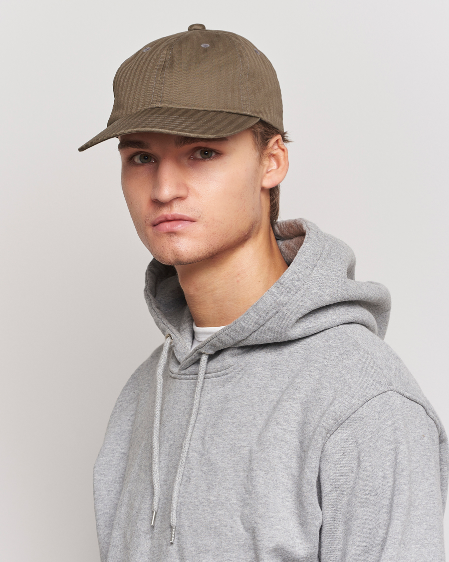 Herren | BEAMS PLUS 6 Panel Herringbone Cap Olive | BEAMS PLUS | 6 Panel Herringbone Cap Olive