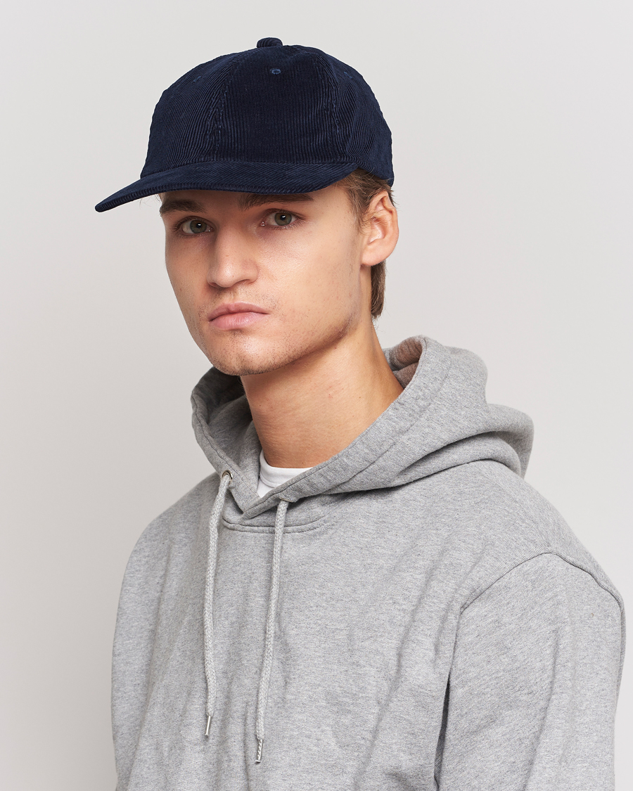 Herren | BEAMS PLUS 6 Panel Corduroy Cap Navy | BEAMS PLUS | 6 Panel Corduroy Cap Navy