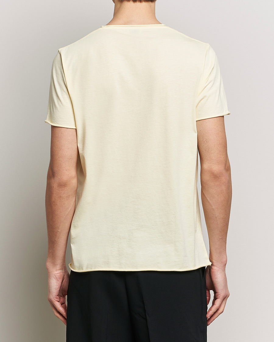Herren | T-Shirts | Filippa K | Roll Neck Crew Neck T-Shirt Soft Yellow