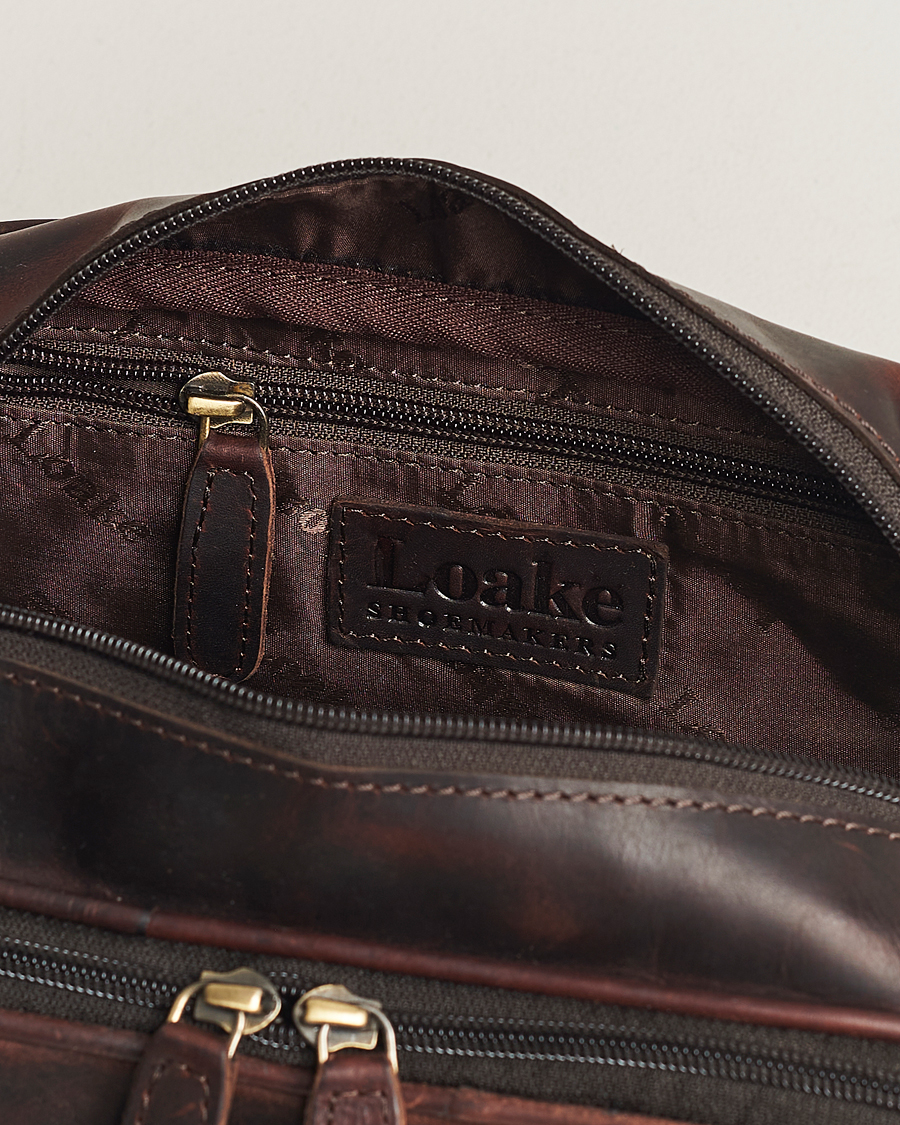 Herren | Loake 1880 Dartmouth Leather Washbag Dark Brown | Loake 1880 | Dartmouth Leather Washbag Dark Brown