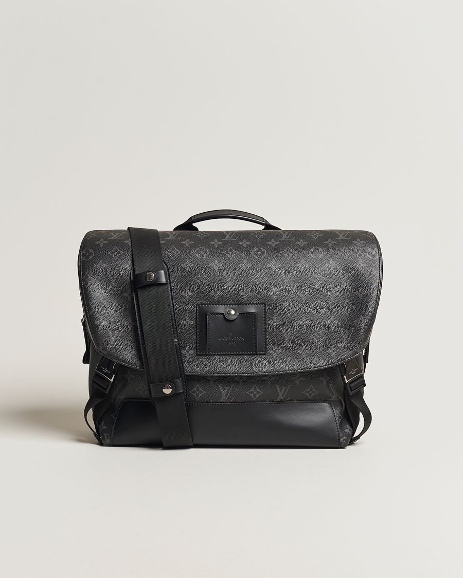 Herren | Louis Vuitton Pre-Owned Messenger Voyager MM Bag Monogram Eclipse | Louis Vuitton Pre-Owned | Messenger Voyager MM Bag Monogram Eclipse