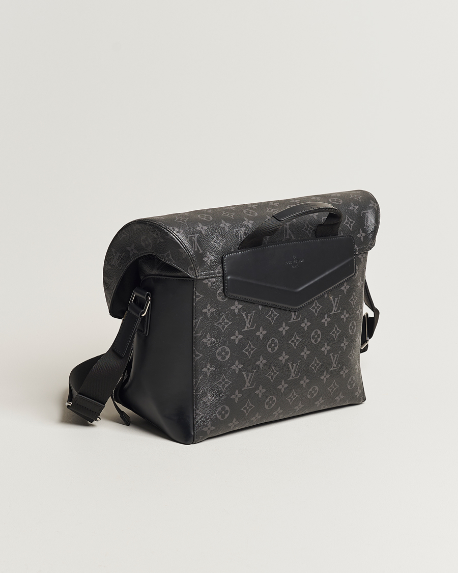 Herren | Louis Vuitton Pre-Owned Messenger Voyager MM Bag Monogram Eclipse | Louis Vuitton Pre-Owned | Messenger Voyager MM Bag Monogram Eclipse