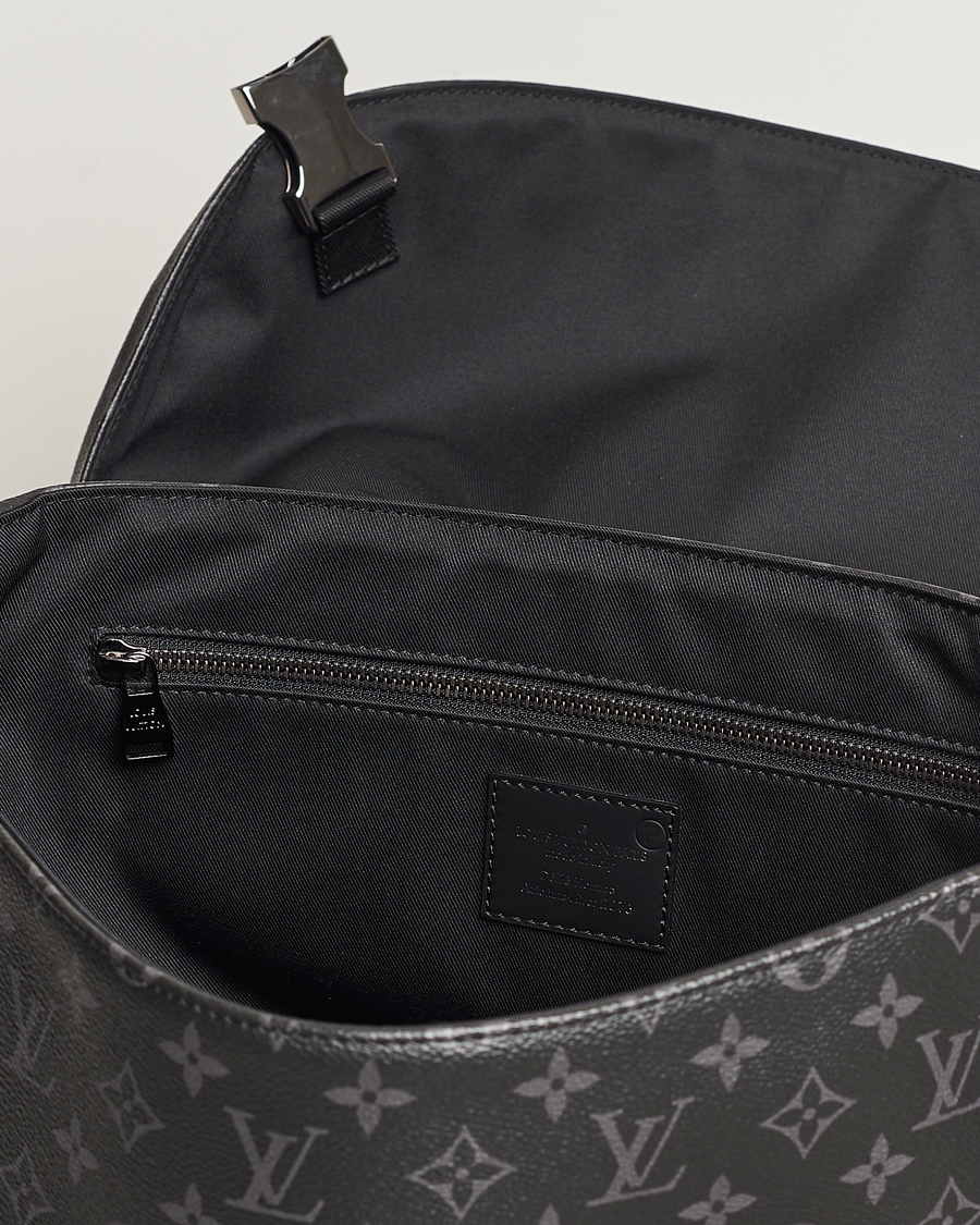 Herren | Louis Vuitton Pre-Owned Messenger Voyager MM Bag Monogram Eclipse | Louis Vuitton Pre-Owned | Messenger Voyager MM Bag Monogram Eclipse