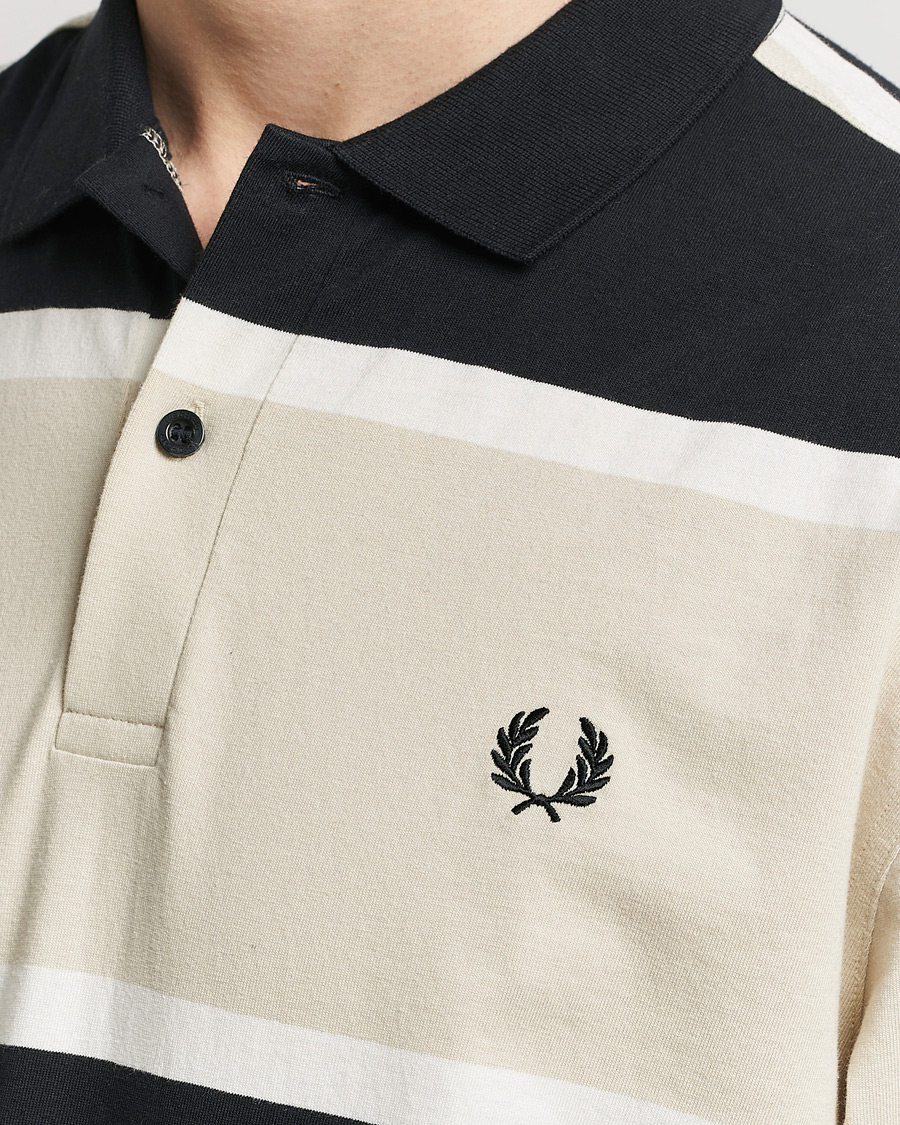 Herren | Pullover | Fred Perry | Relaxed Striped Rugby Shirt Oatameal/Black
