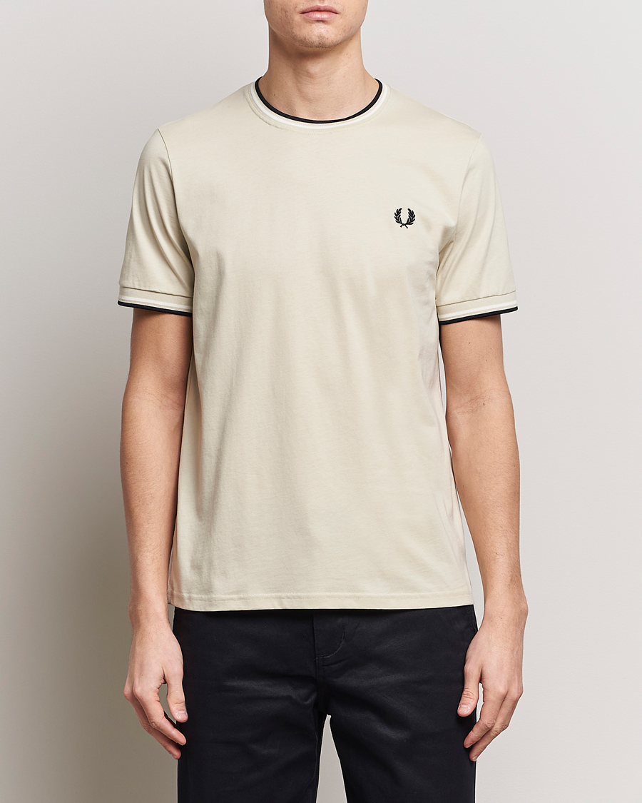 Herren | Fred Perry | Fred Perry | Twin Tipped T-Shirt Oatmeal