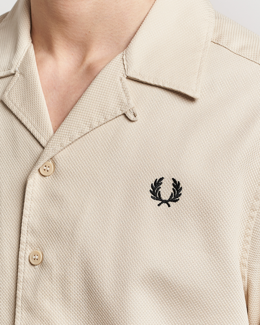 Herren | Hemden | Fred Perry | Pique Textured Short Sleeve Shirt Oatmeal