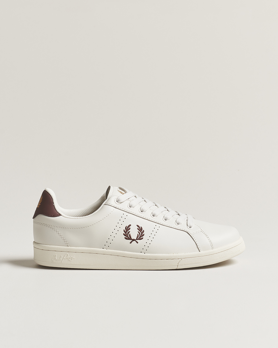 Herren | Fred Perry B721 Leather Sneaker Porcelain/Brick Red | Fred Perry | B721 Leather Sneaker Porcelain/Brick Red