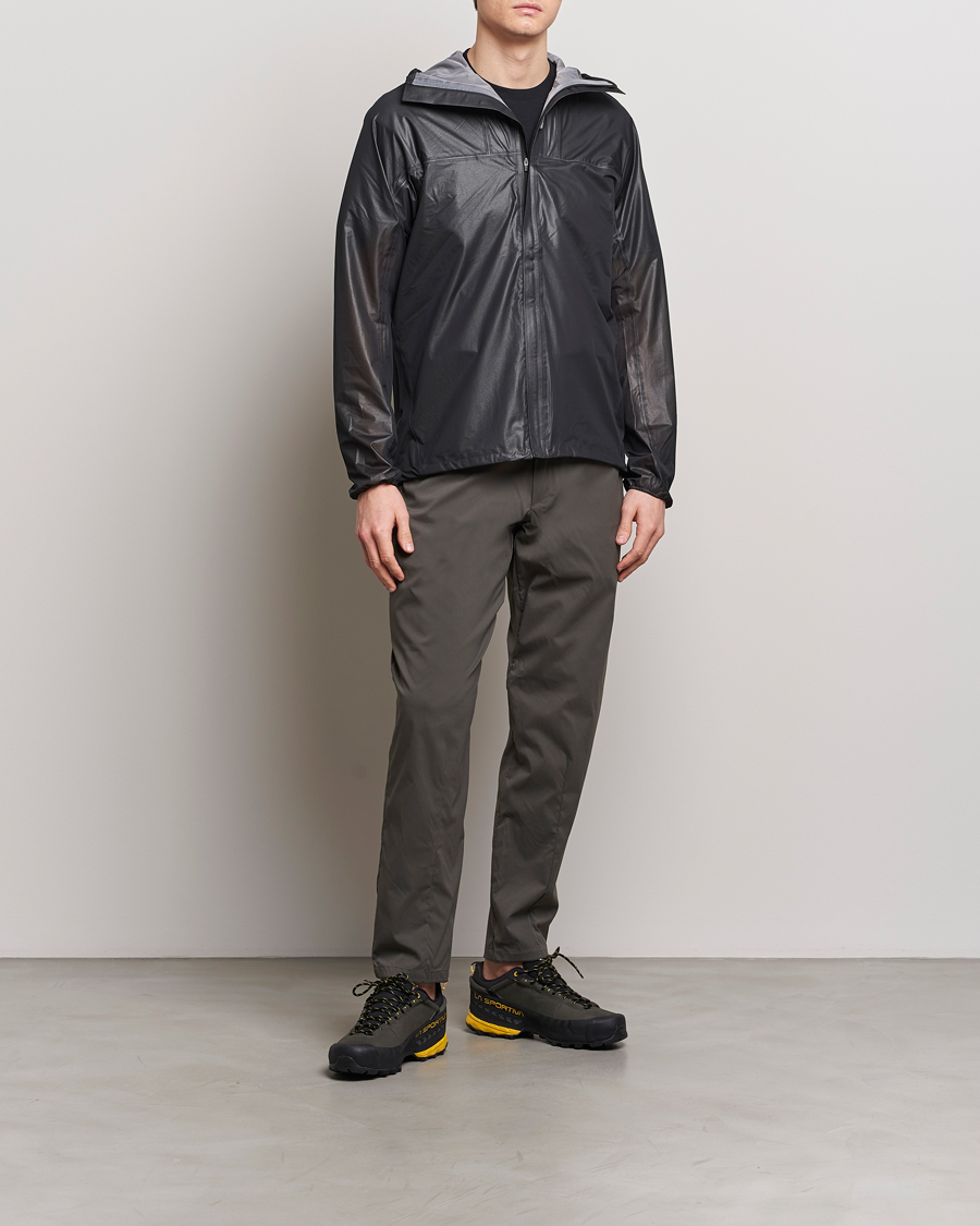 Herren | Jacken | Houdini | The Orange Waterproof Jacket True Black