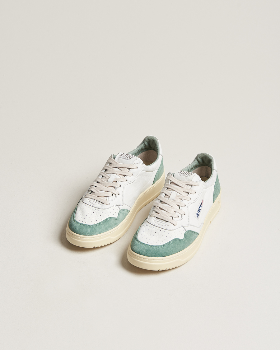 Herren | Autry Medalist Low Goat/Suede Sneaker White/Military | Autry | Medalist Low Goat/Suede Sneaker White/Military
