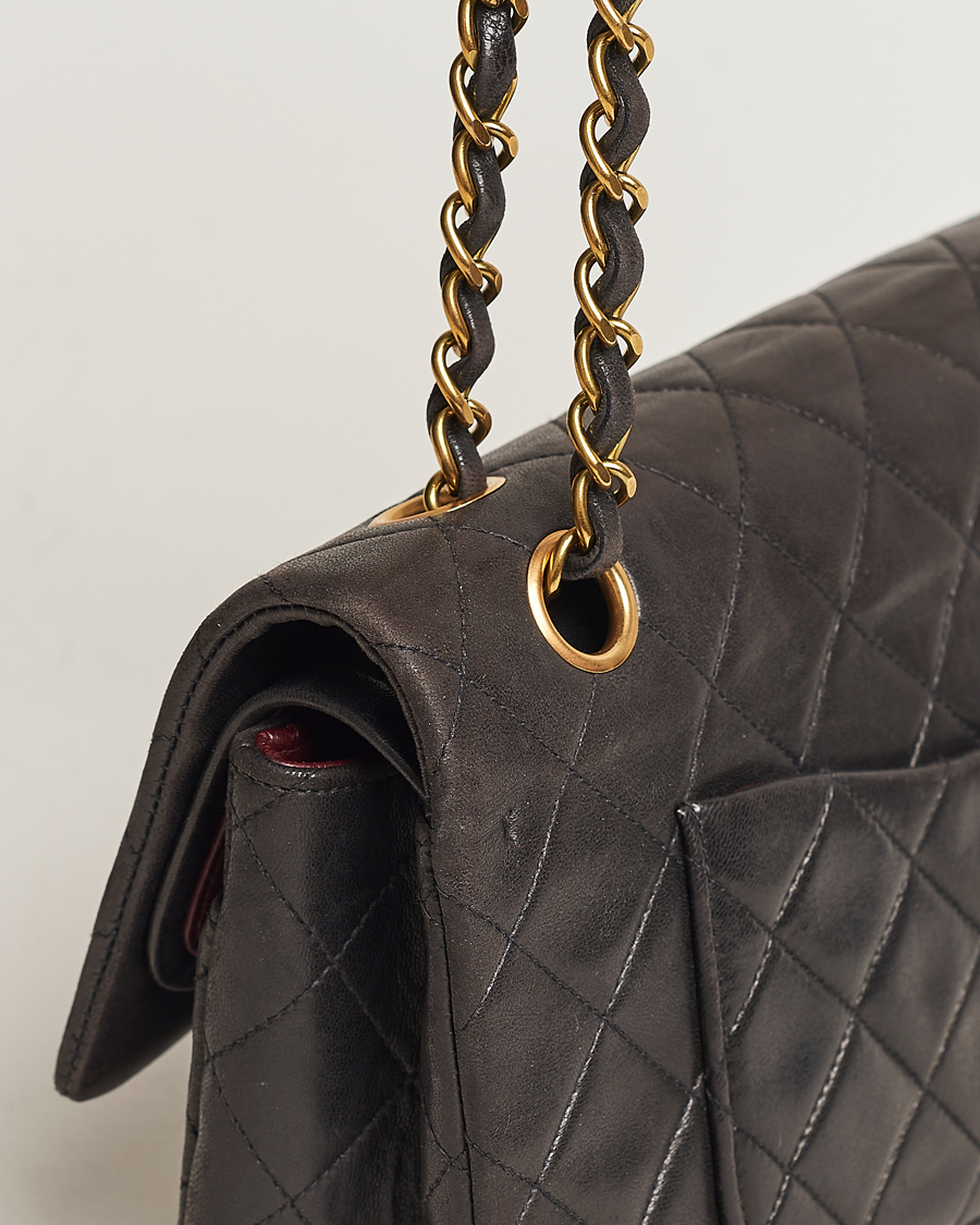 Herren | Chanel Pre-Owned Classic Medium Flap Bag Calf Leather Black  | Chanel Pre-Owned | Classic Medium Flap Bag Calf Leather Black 