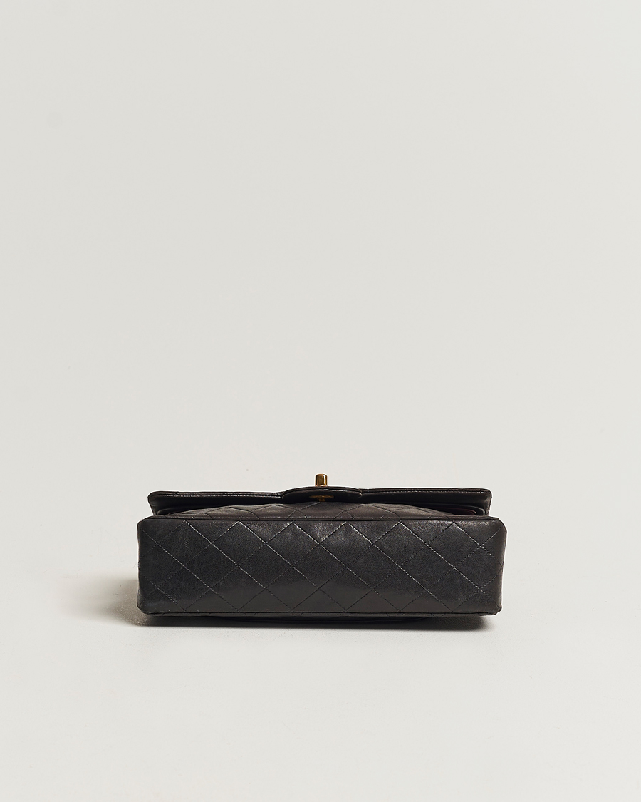 Herren | Chanel Pre-Owned Classic Medium Flap Bag Calf Leather Black  | Chanel Pre-Owned | Classic Medium Flap Bag Calf Leather Black 