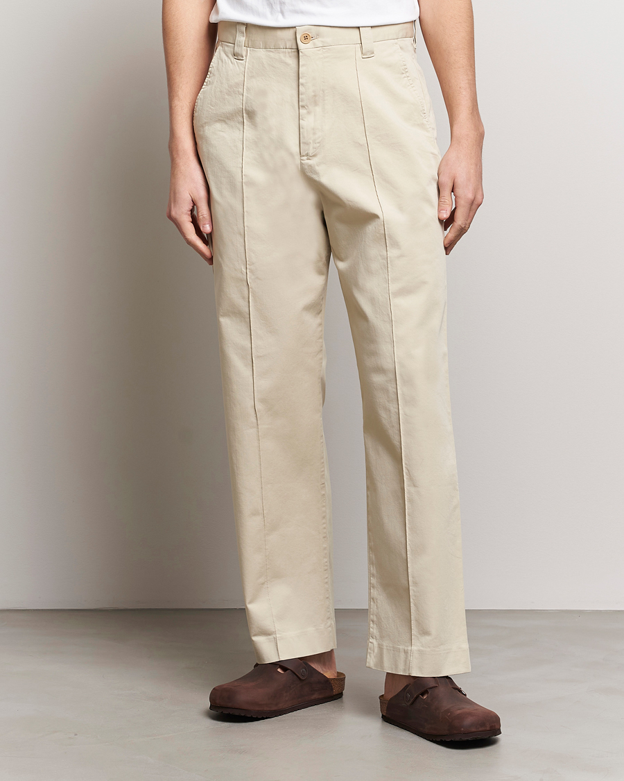 Men | Clothing | NN07 | Tauber Pleated Trousers Ecru