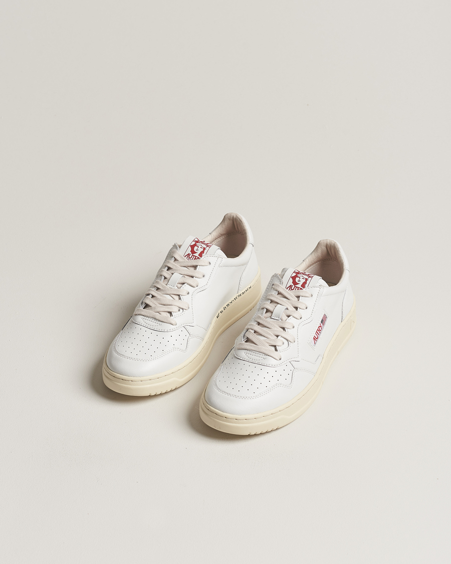 Herren | Autry Medalist Low Leather Sneaker White/Red | Autry | Medalist Low Leather Sneaker White/Red