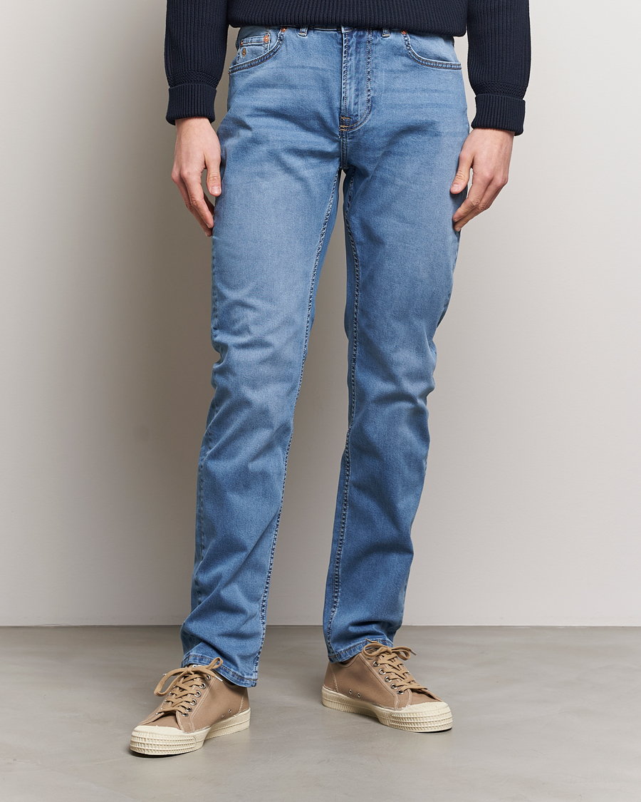 Herren | Jeans | Morris | James Satin Jeans Light Blue