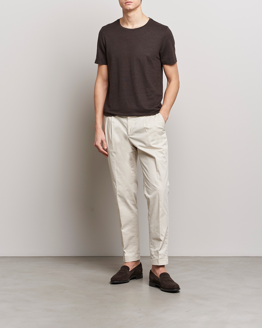 Herren | T-Shirts | Oscar Jacobson | Kyran Linen T-Shirt Brown