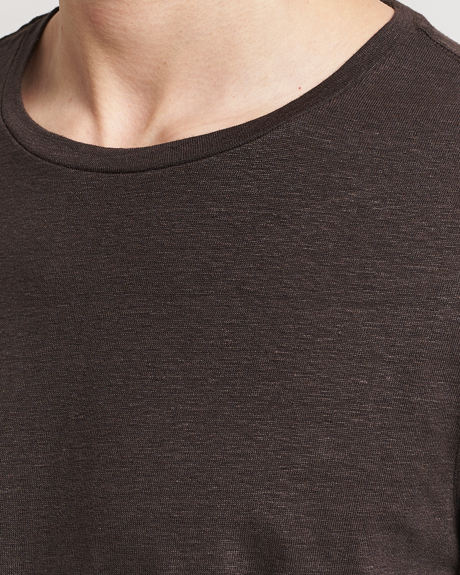 Herren | T-Shirts | Oscar Jacobson | Kyran Linen T-Shirt Brown