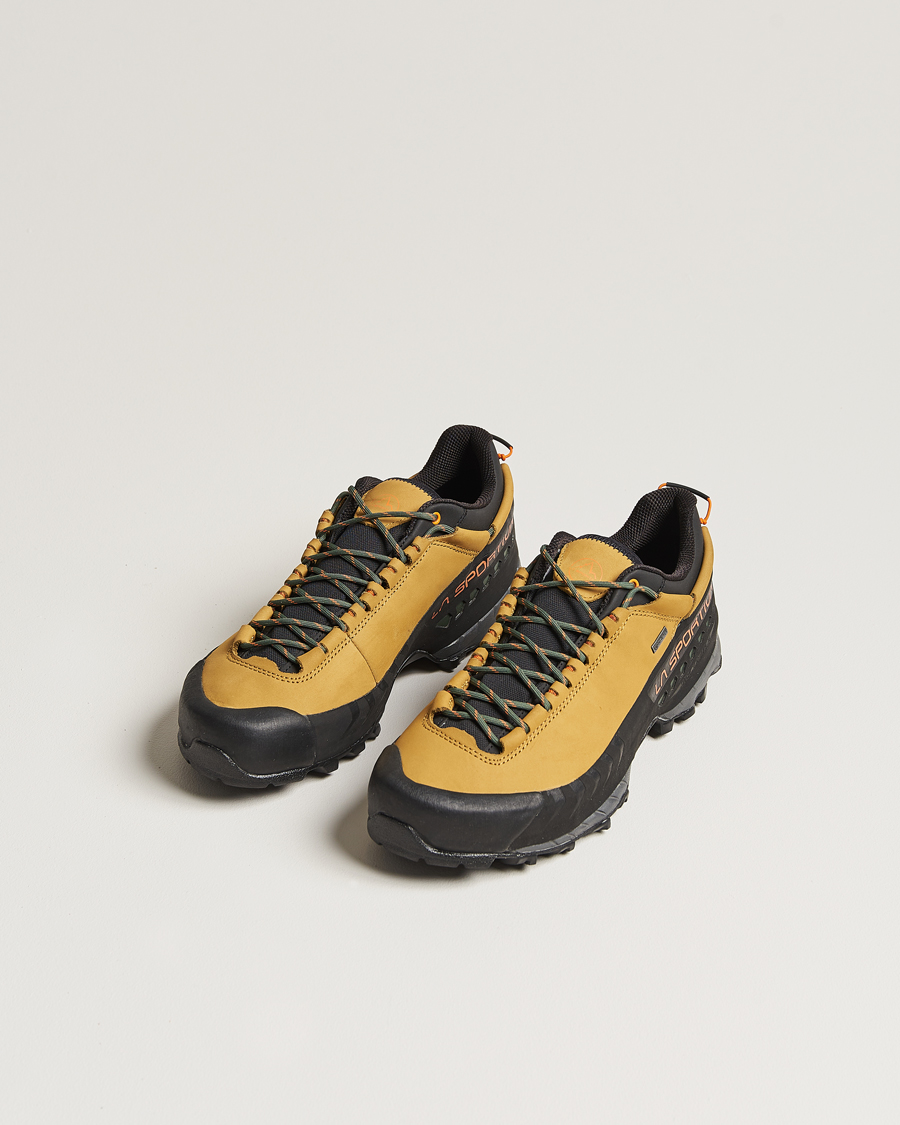 Herren | Schwarze Sneakers | La Sportiva | TX5 GTX Hiking Shoes Savana/Tiger