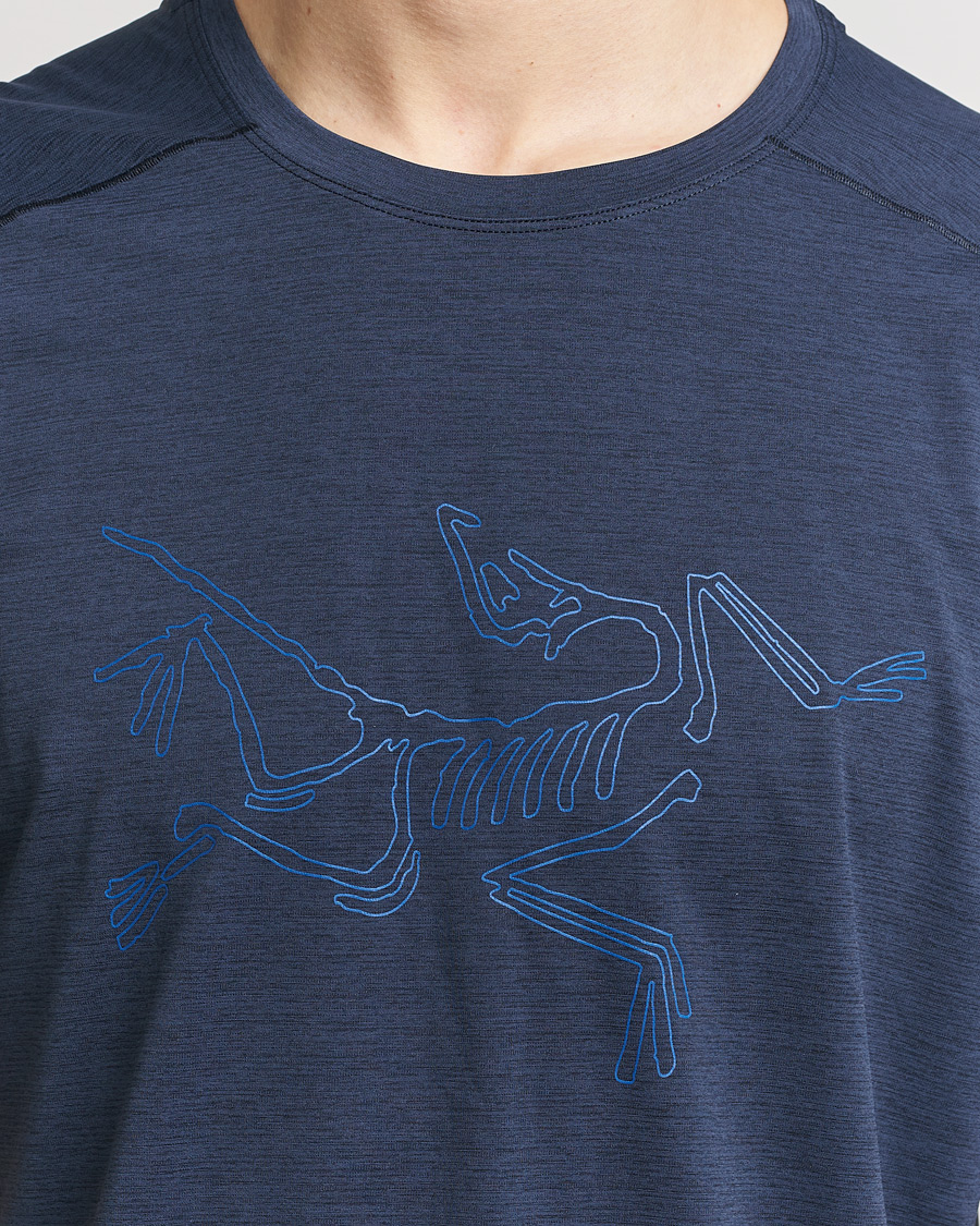 Herren | T-Shirts | Arc'teryx | Cormac Bird Logo Crew Neck T-Shirt Black Sapphire