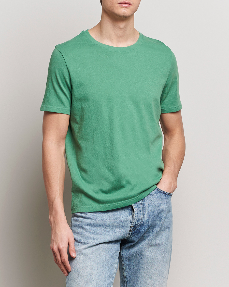 Herren | Kategorie | Merz b. Schwanen | Organic Cotton Washed Crew Neck T-Shirt Grass Green