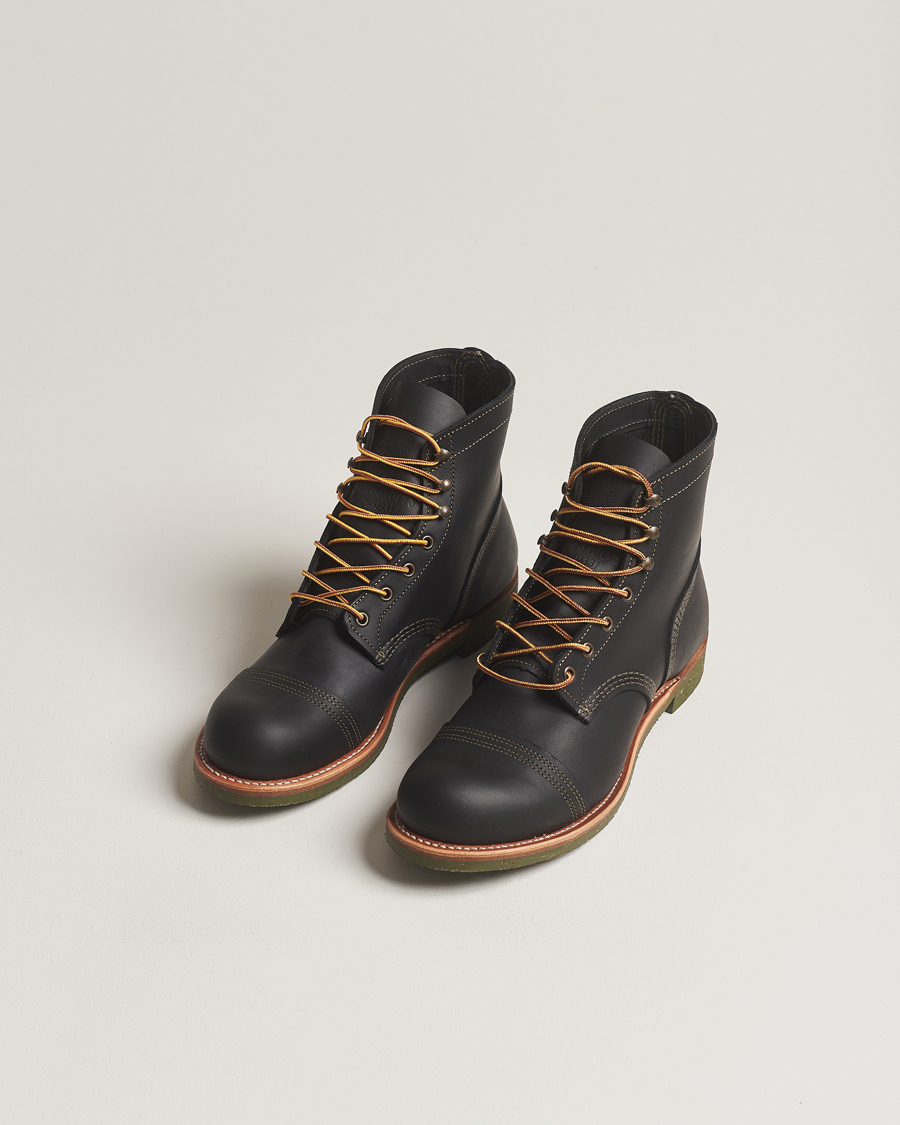 Herren | Boots | Red Wing Shoes | Iron Ranger Riders Room Boot Black Harness