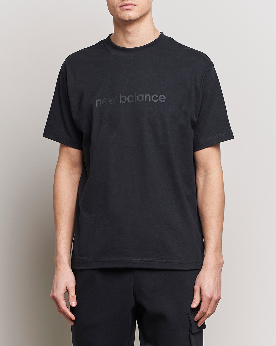 Herren | Schwartze t-shirts | New Balance | Shifted Graphic T-Shirt Black