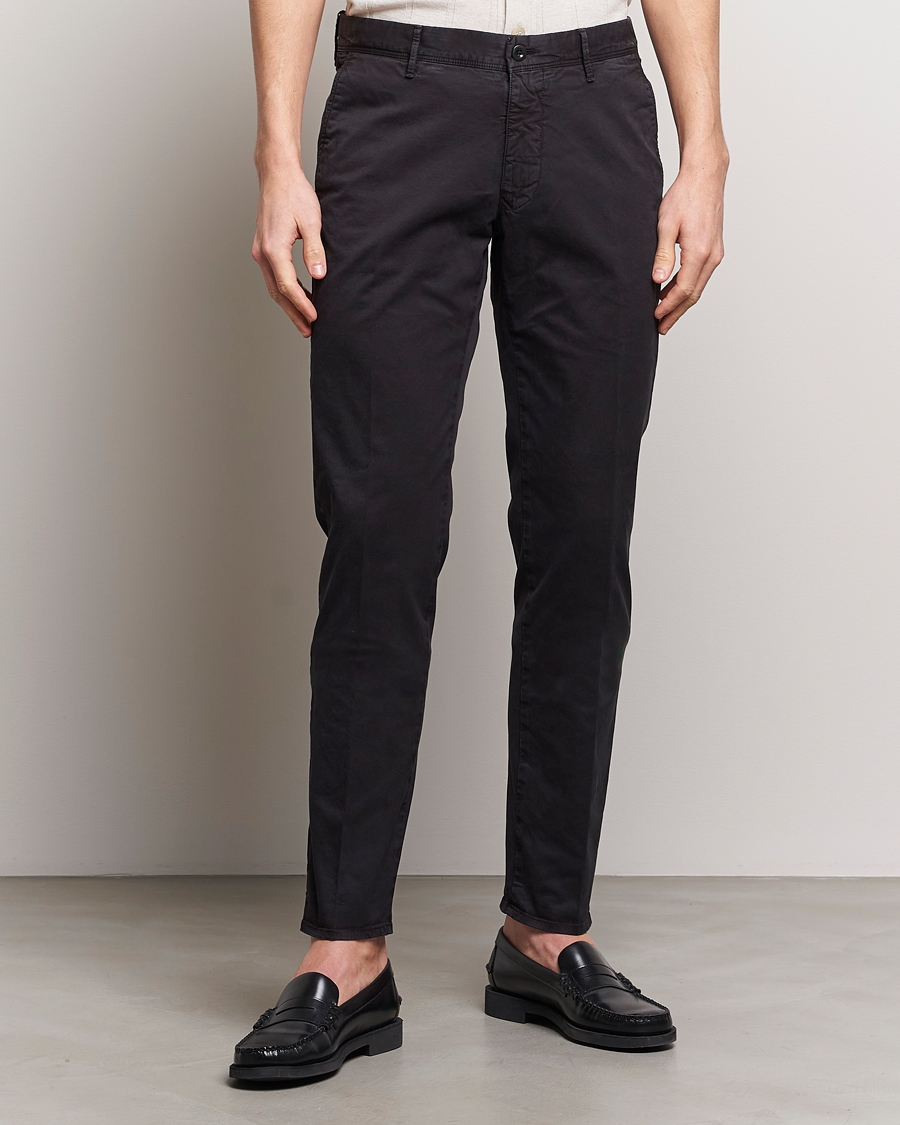 Herren | Italian Department | Incotex | Slim Fit Garment Dyed Slacks Black