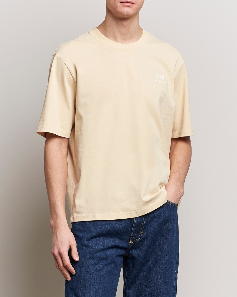 Herren | Contemporary Creators | AMI | Logo T-Shirt Dusty Yellow