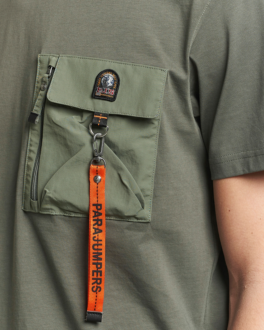 Herren | T-Shirts | Parajumpers | Mojave Pocket Crew Neck T-Shirt Thyme Green