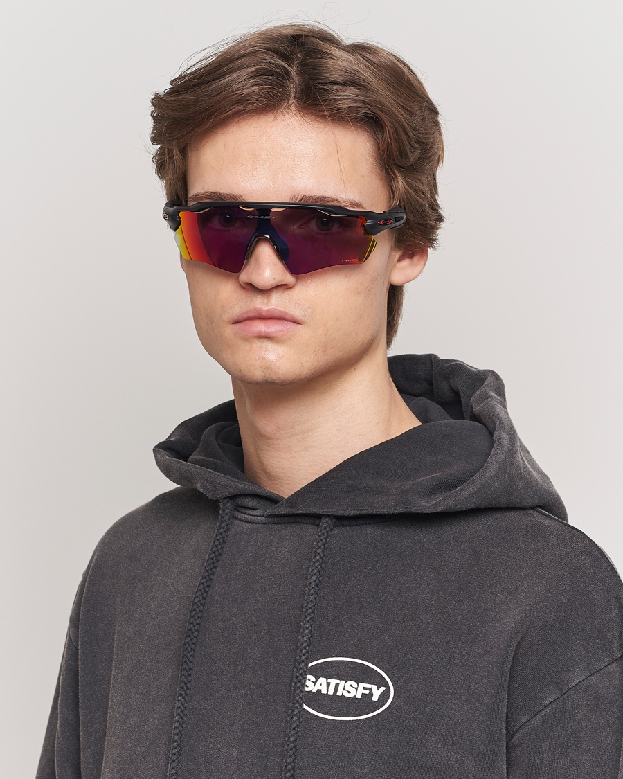 Men | Active | Oakley | Radar EV Path Sunglasses Matte Black