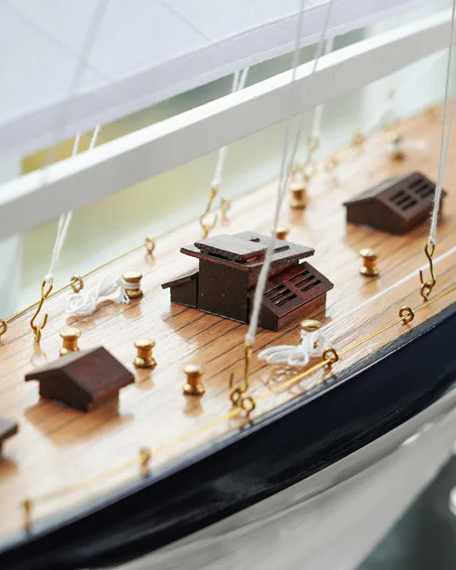 Herren | Authentic Models J-Yacht Rainbow 1934 Black/White | Authentic Models | J-Yacht Rainbow 1934 Black/White