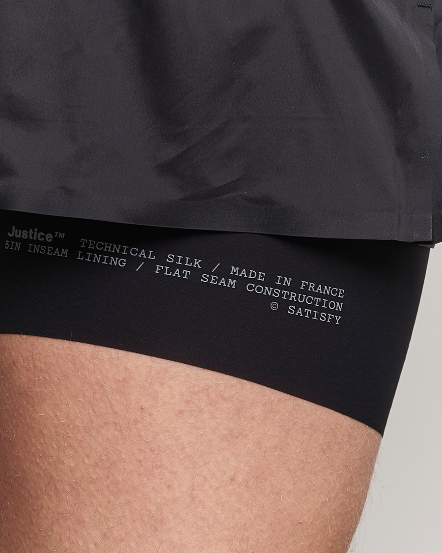 Herren | Shorts | Satisfy | TechSilk 5 Inch Shorts Black