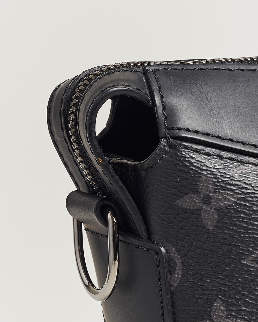 Herren | Louis Vuitton Pre-Owned Explorer Tote Bag Monogram Eclipse | Louis Vuitton Pre-Owned | Explorer Tote Bag Monogram Eclipse