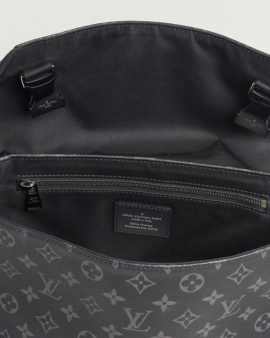 Herren | Louis Vuitton Pre-Owned Messenger Voyager PM Bag Monogram Eclipse | Louis Vuitton Pre-Owned | Messenger Voyager PM Bag Monogram Eclipse