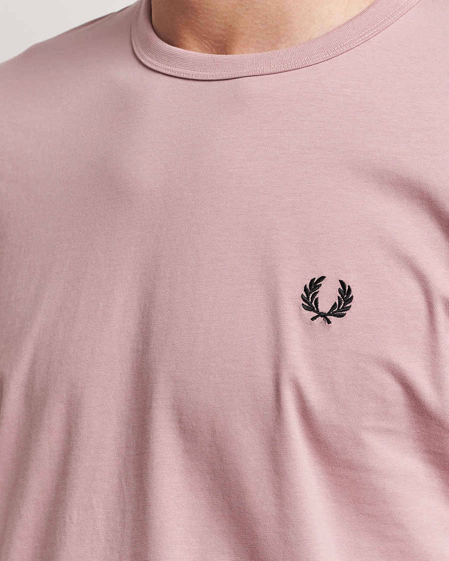 Herren | T-Shirts | Fred Perry | Ringer T-Shirt Dusty Rose Pink