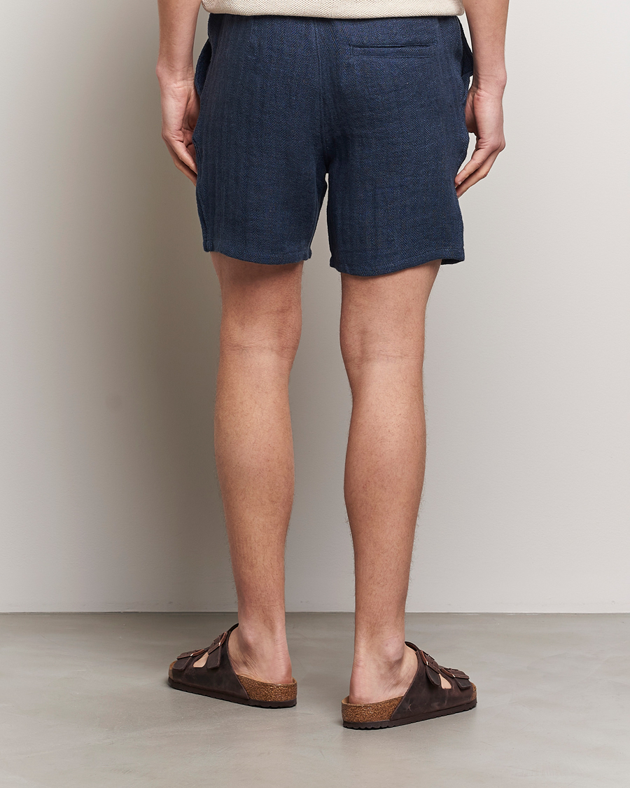 Herren | Shorts | A Day's March | Ipu Herringbone Linen Drawstring Shorts Indigo Blue