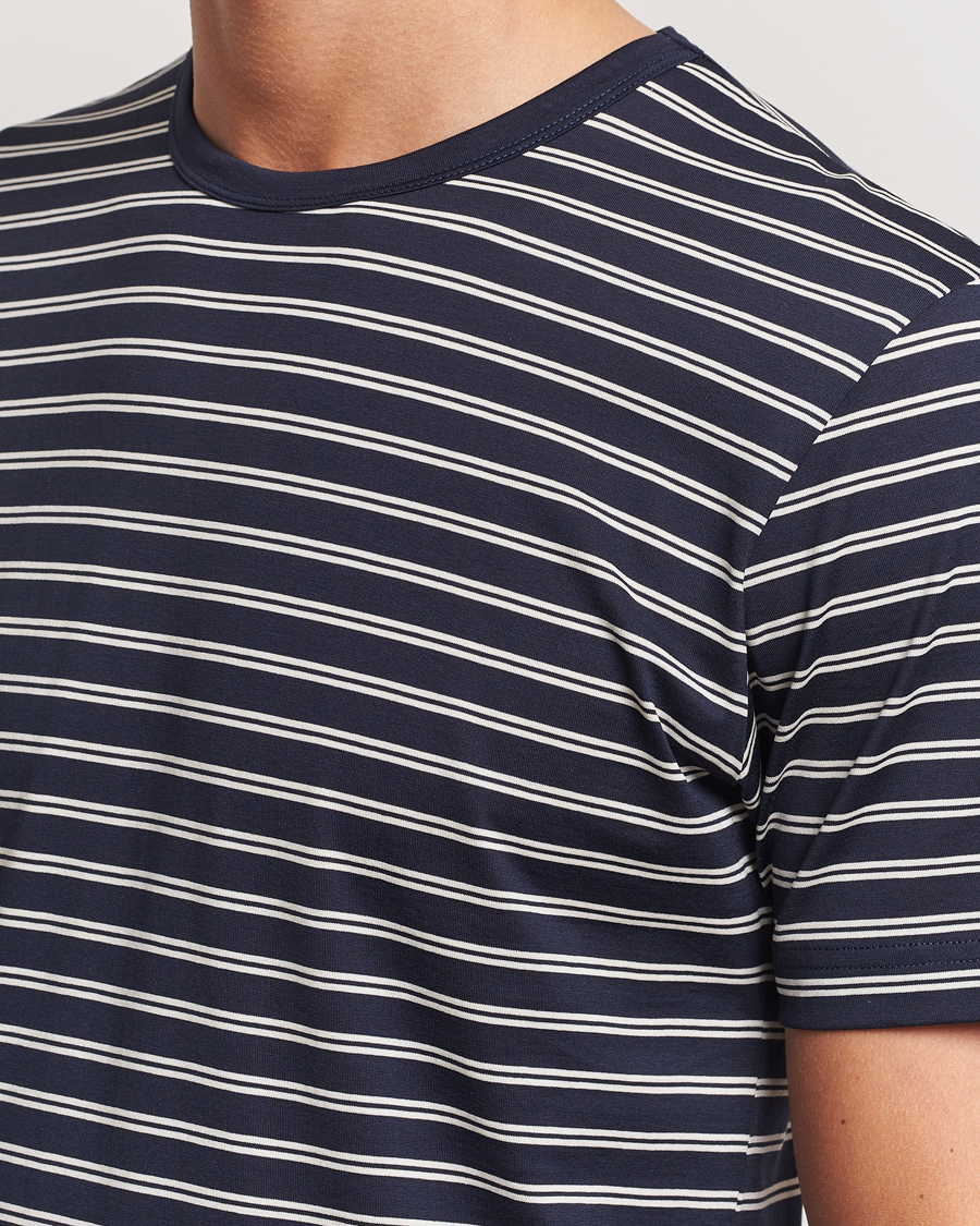 Herren | T-Shirts | Sunspel | Striped Crew Neck Cotton Tee Navy/Ecru