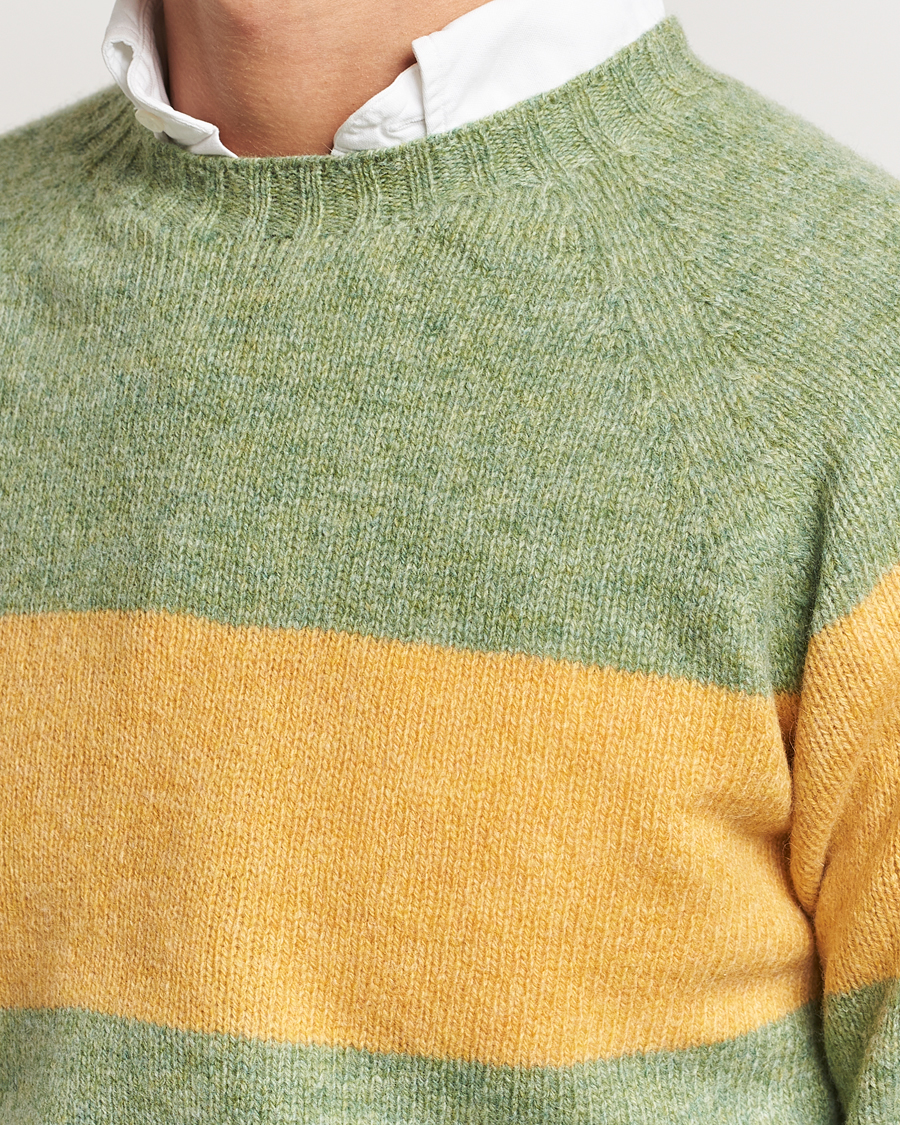 Herren | Pullover | Harley Of Scotland | Block Stripe Lambswool Crewneck Yellow/Green