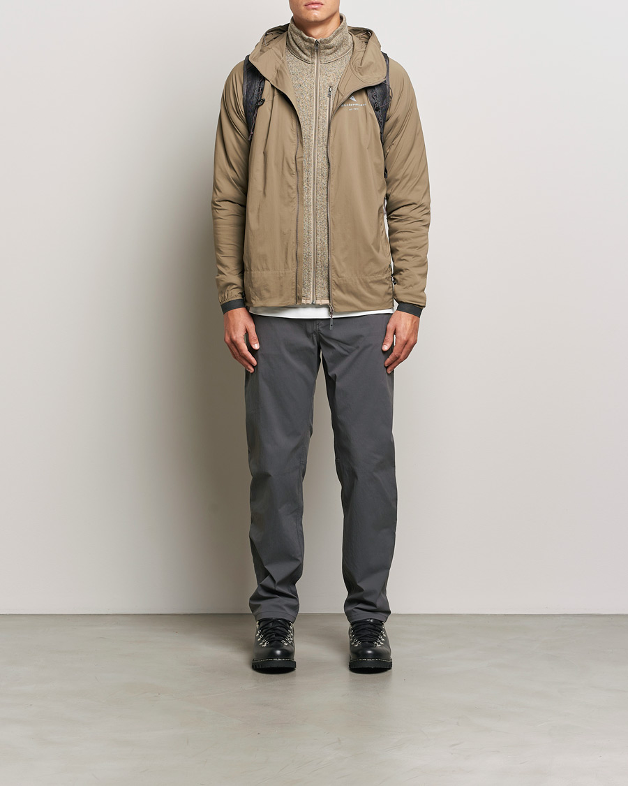 Herren | Jacken | Klättermusen | 74 Levitend Active Hooded Jacket Dark Khaki