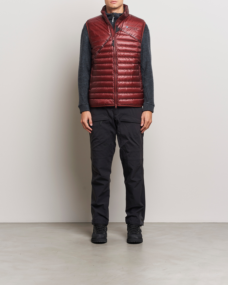 Herren | Jacken | Klättermusen | Lopt Lightweight Down Vest Madder Red