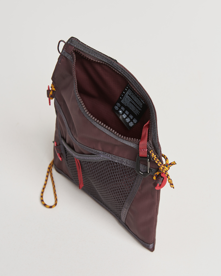 Herren | Klättermusen Hrid 1,5L Accessory Bag Amaranth Red | Klättermusen | Hrid 1,5L Accessory Bag Amaranth Red