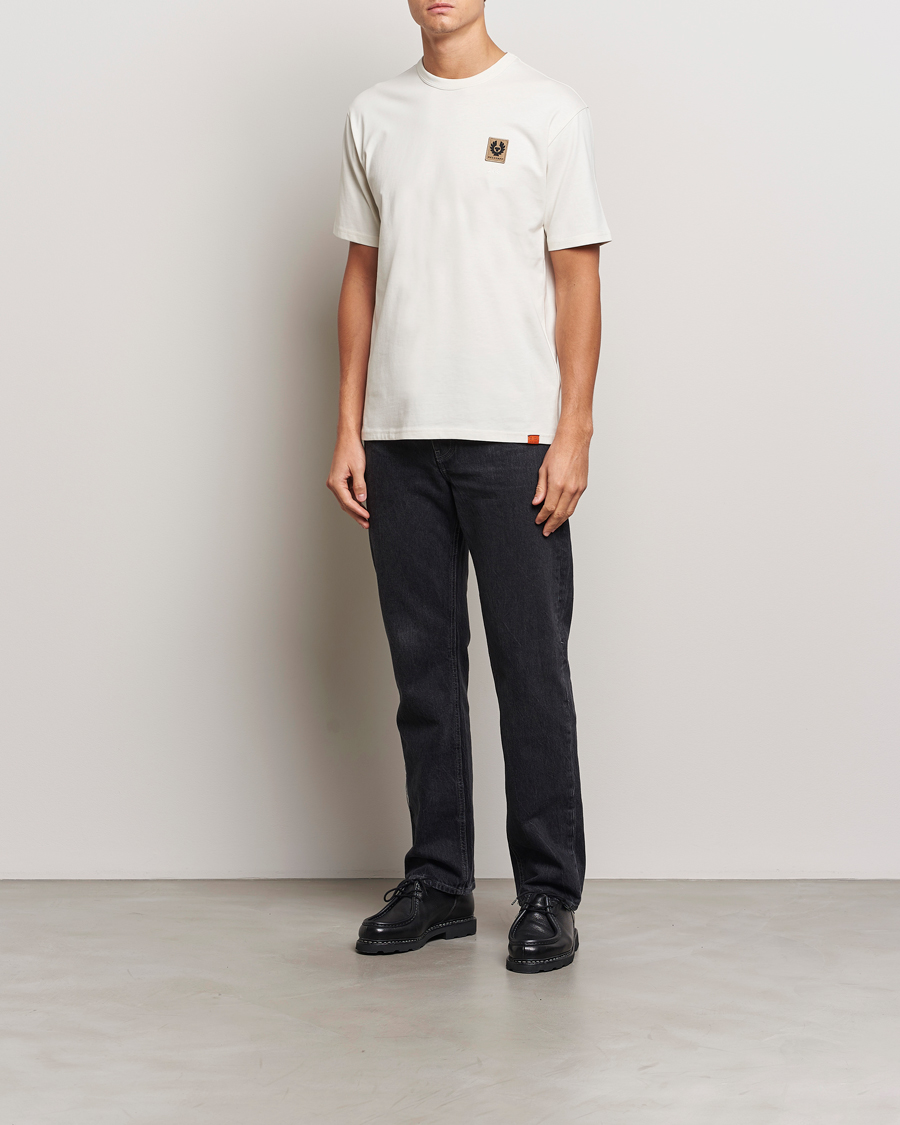 Herren | T-Shirts | Belstaff | Centenary Patch T-Shirt Chalk