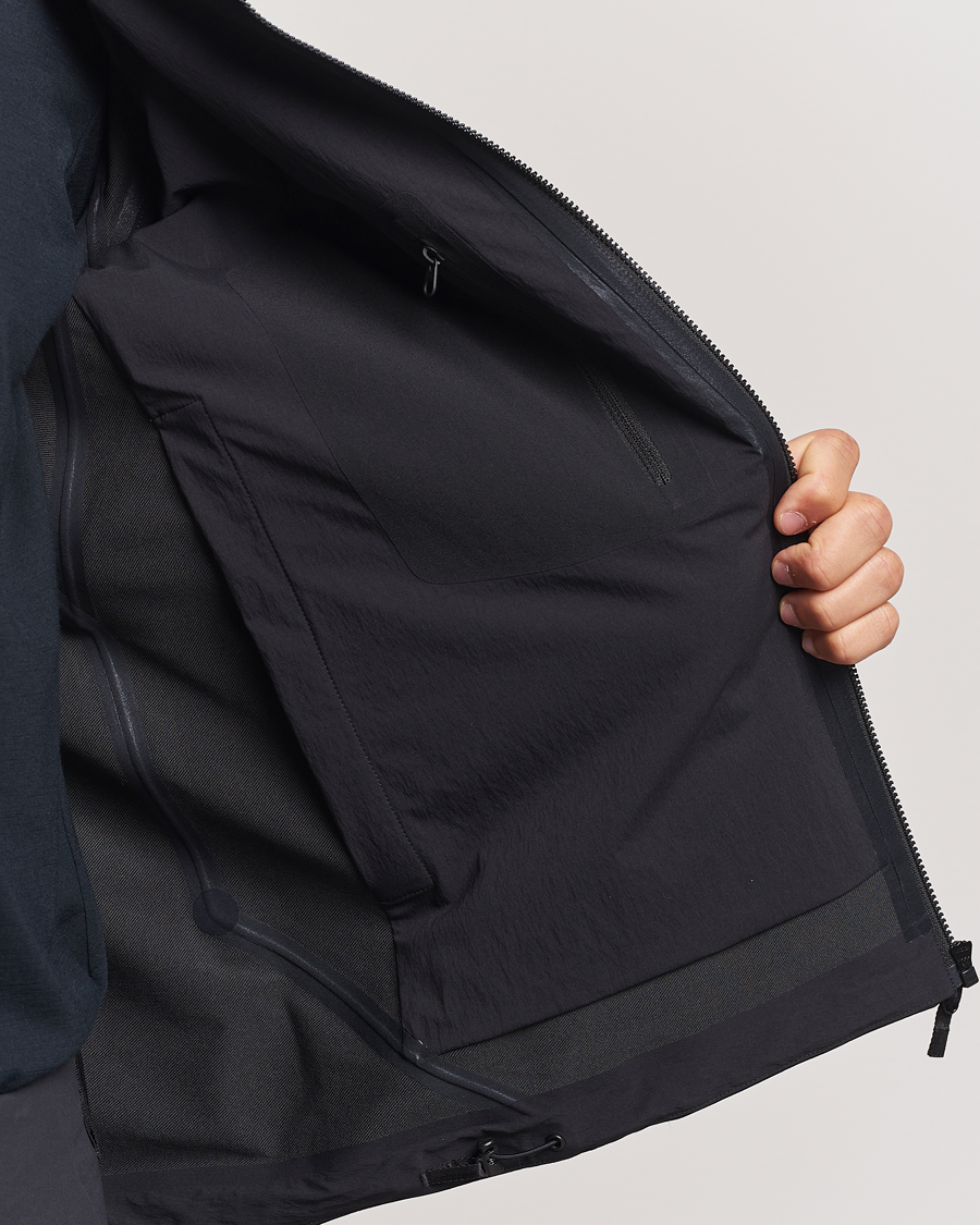 Herren | Jacken | Arc'teryx Veilance | Isogon GORE-TEX Hooded Shell Jacket Black