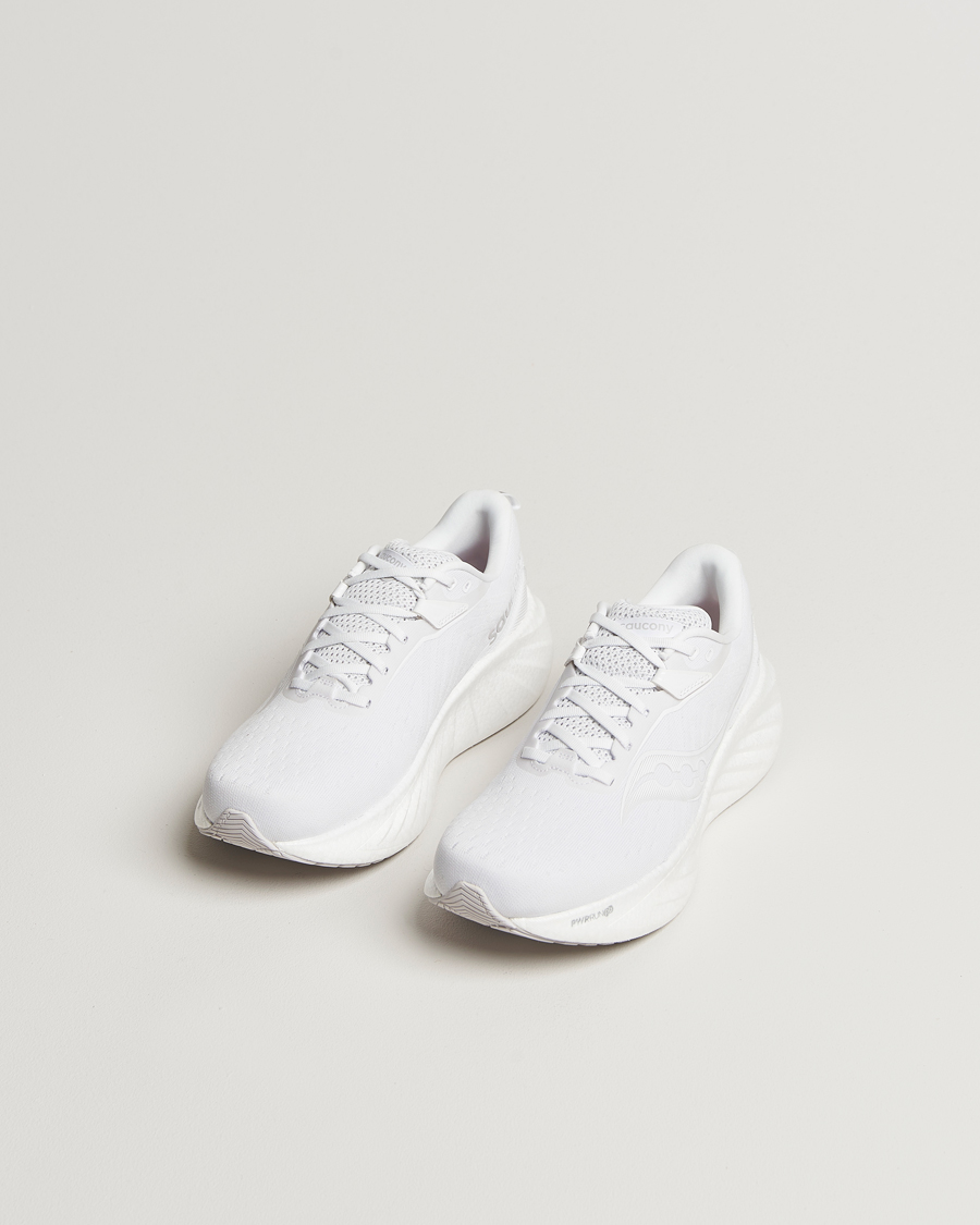 Herren | Saucony Triumph 22 Running Sneaker White | Saucony | Triumph 22 Running Sneaker White