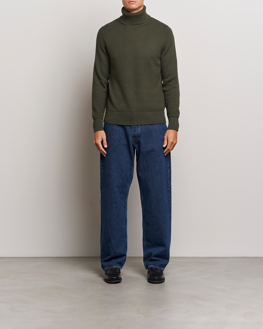 Herren | Pullover | J.Lindeberg | Olivero Structure Cotton Turtleneck Forest Green