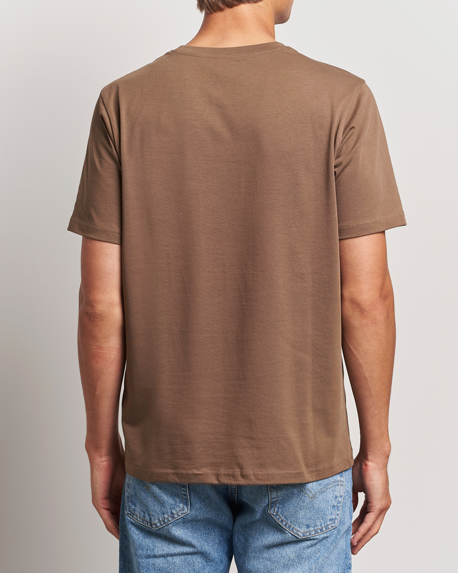 Herren | T-Shirts | KnowledgeCotton Apparel | Loake Badge T-Shirt Brown
